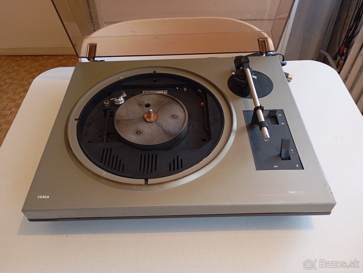 gramo TESLA NC-300 - 2