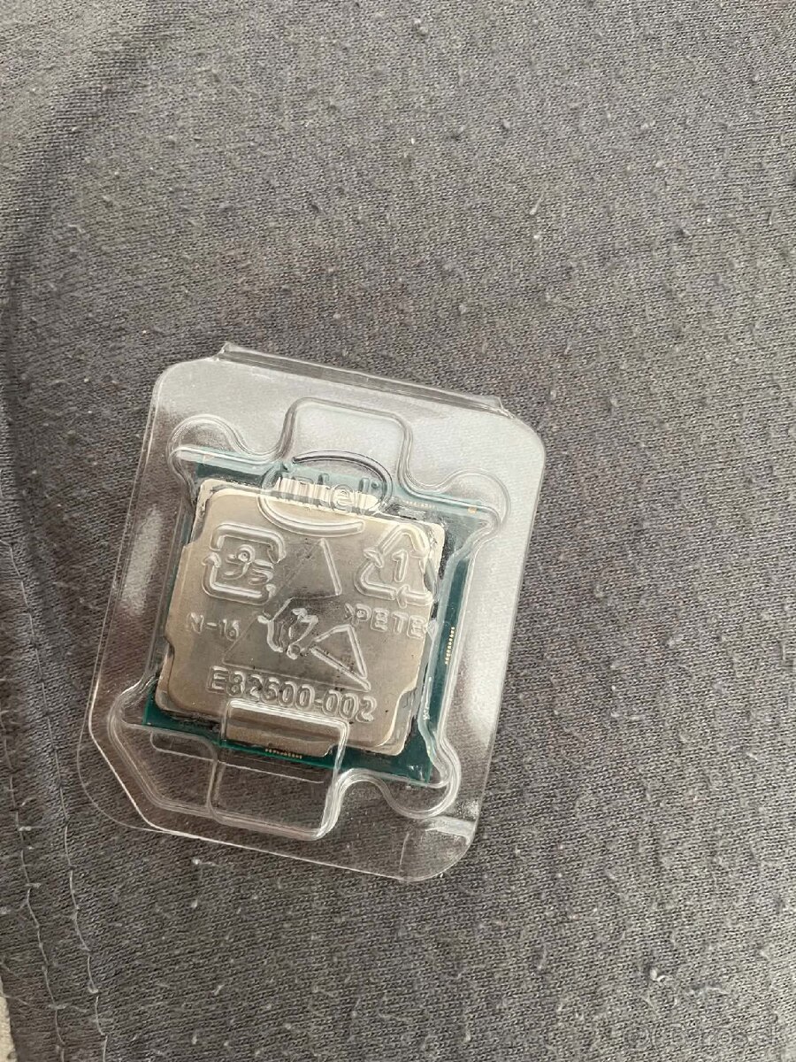 I7 8700K - 2