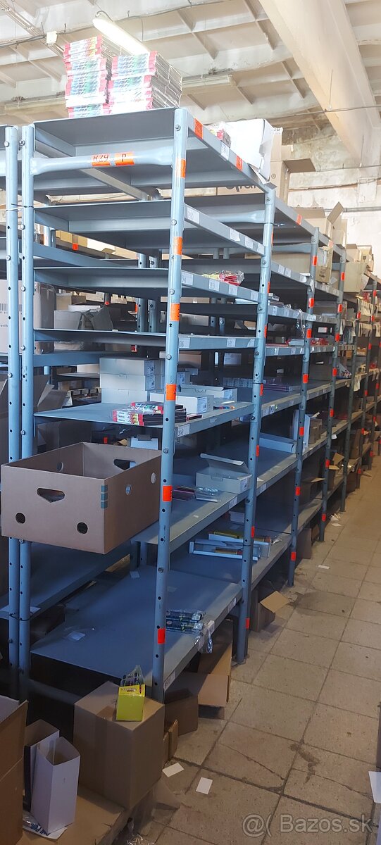 Skladové alebo dielenské regále - 2