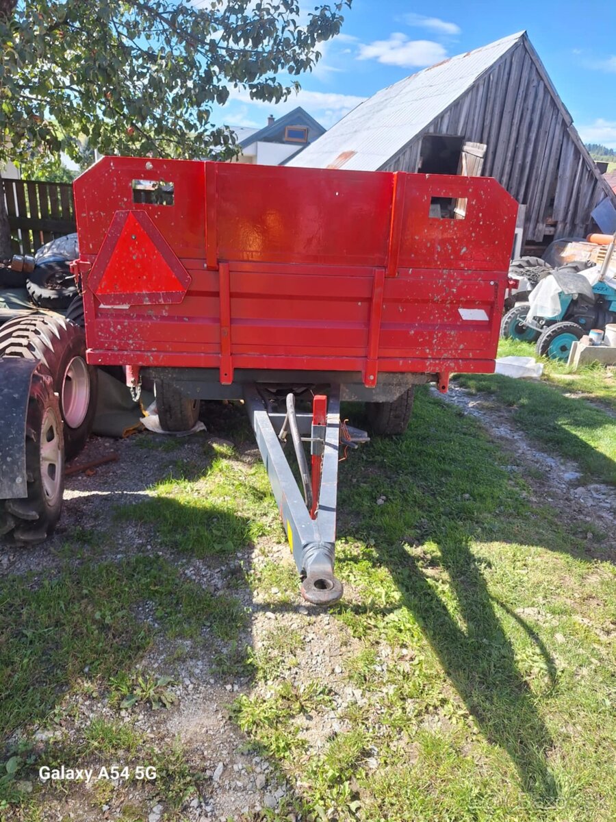 Vyklápacia vlečka s3 - 2