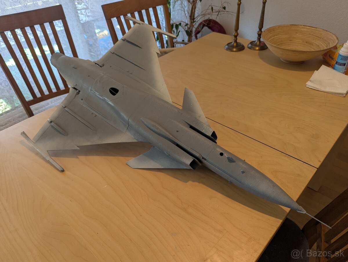 JAS 39 Gripen, RC lietadlo - 2