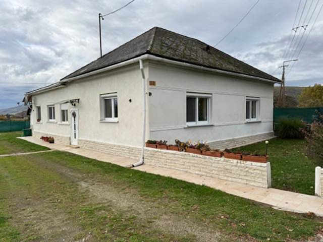 Kolesár reality predáva rodinný dom v obci Hidvégardó - 2