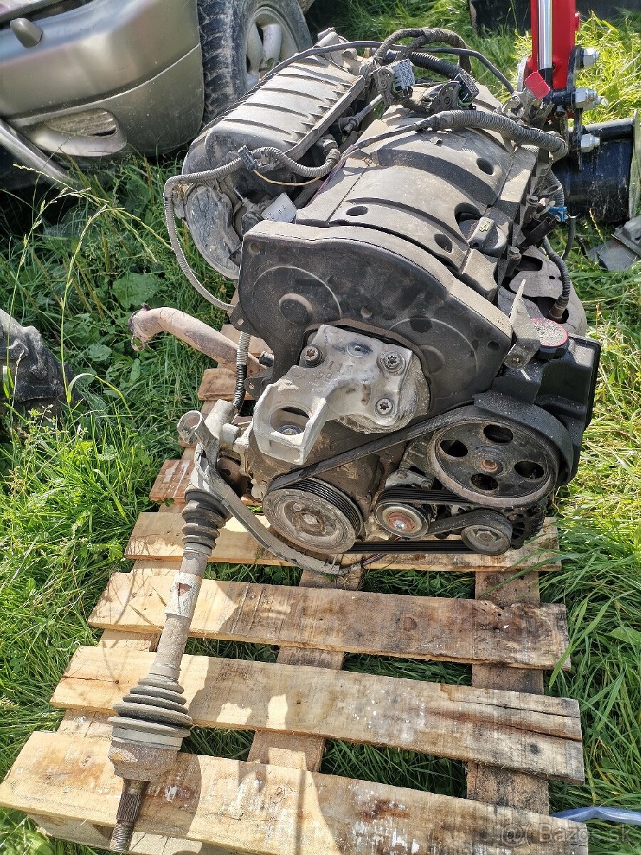 Rozpredám peugeot partner - 2