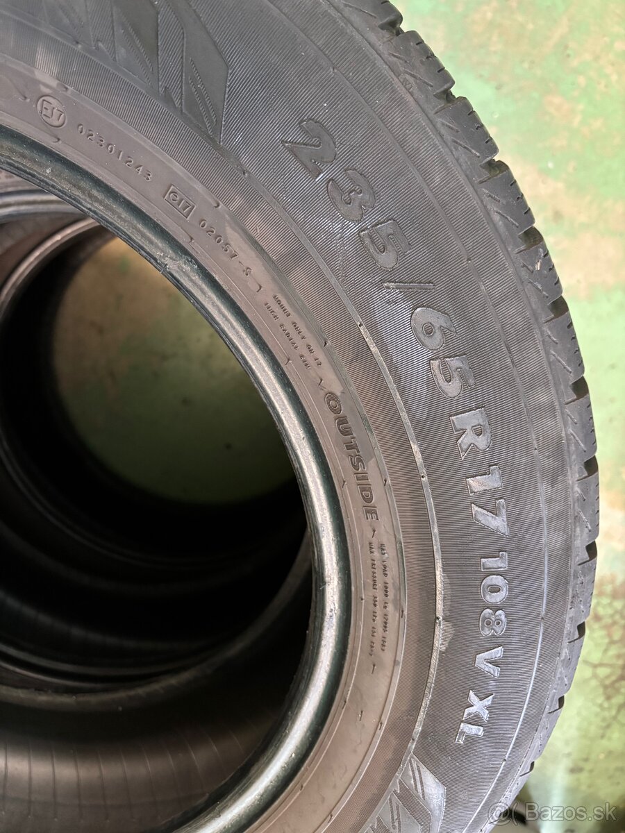 Nokian 235/65 R17 108V XL - 2