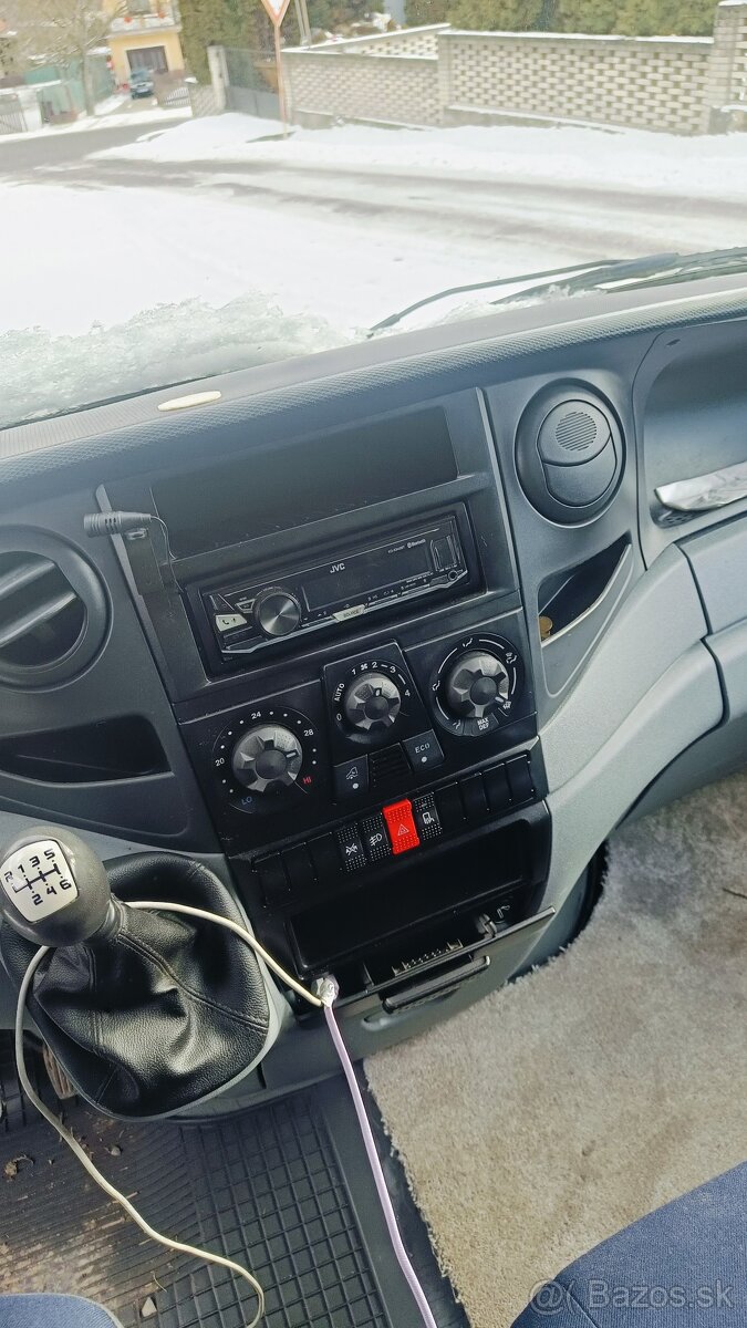 Iveco Daily 3.0 obytná dodávka (rezervované) - 2