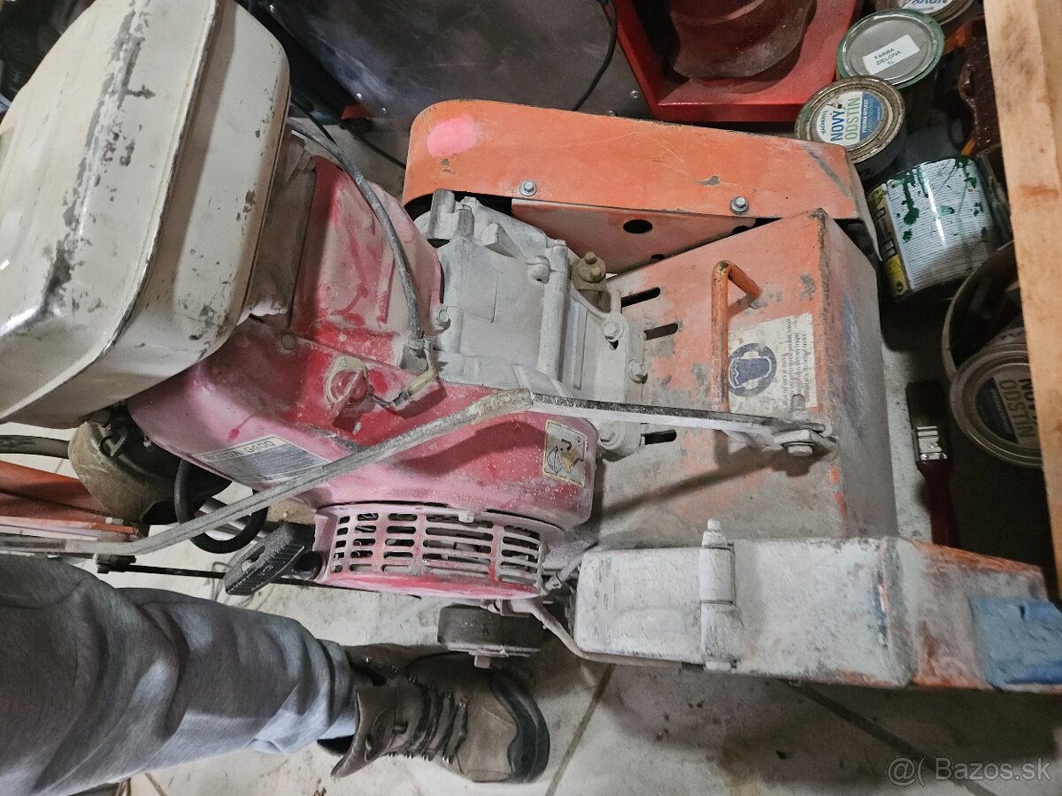 Predám rezačku špár (škár) na betón asfalt - 2