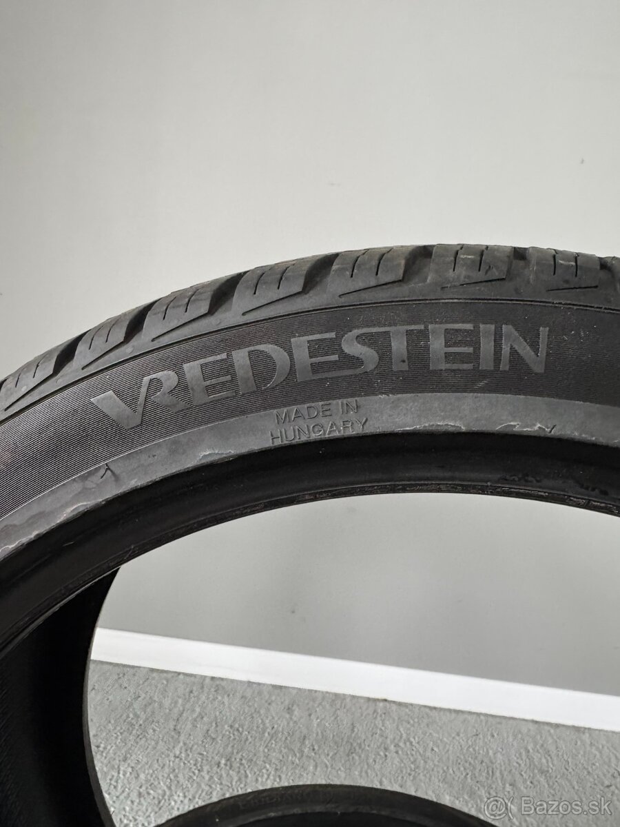 Vredestein, 225/40 R18, 2x Letné - 2