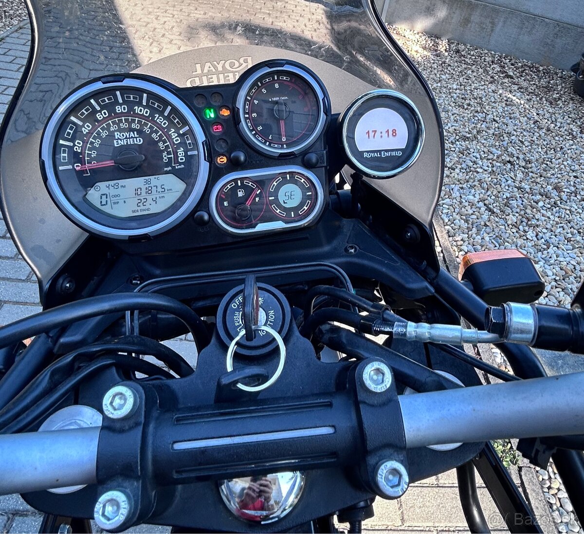 Royal Enfield Himalayan 411 - 2