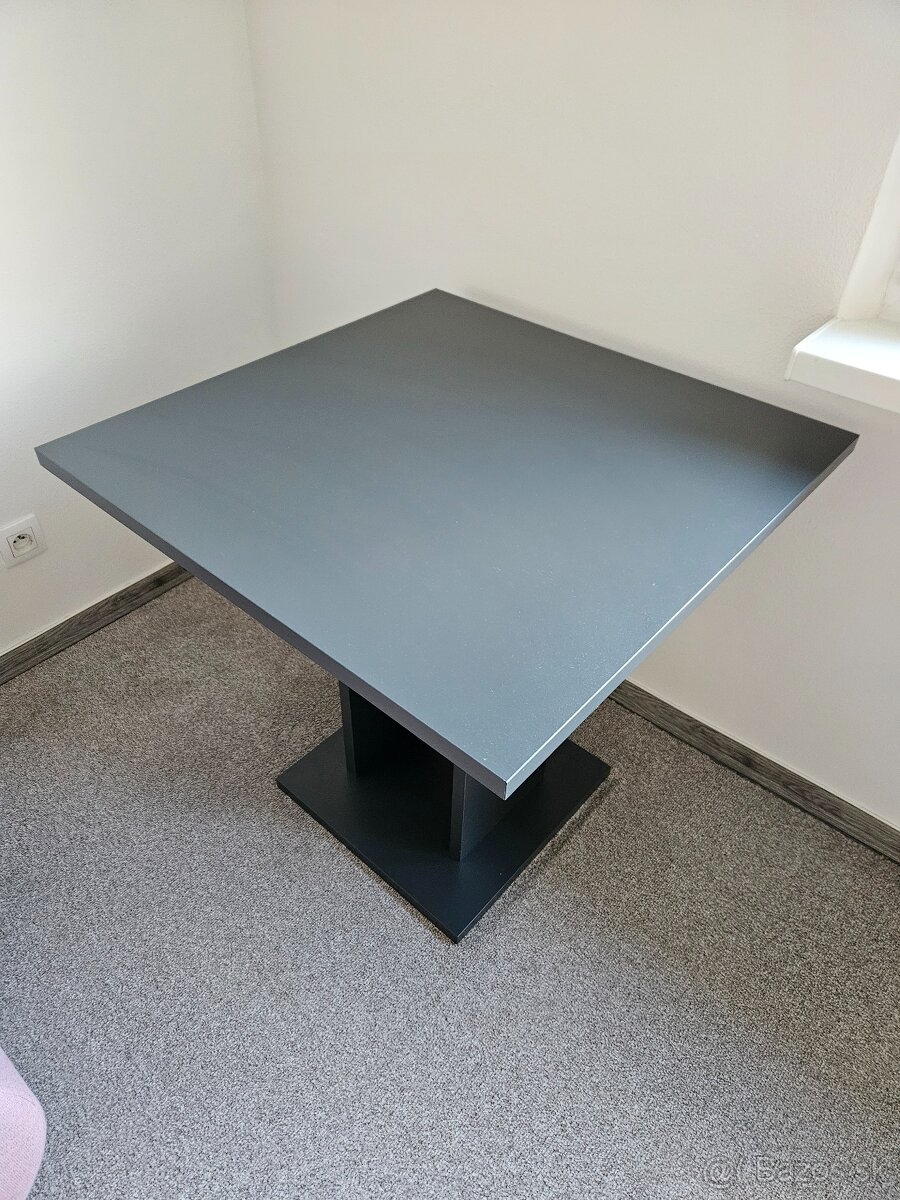 Jedálenský stôl - 2