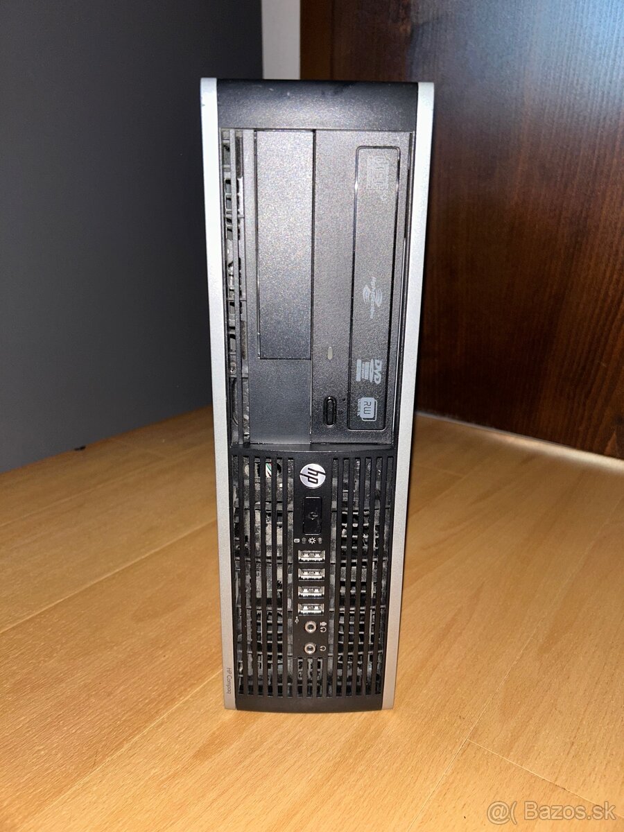 HP počítač - 2