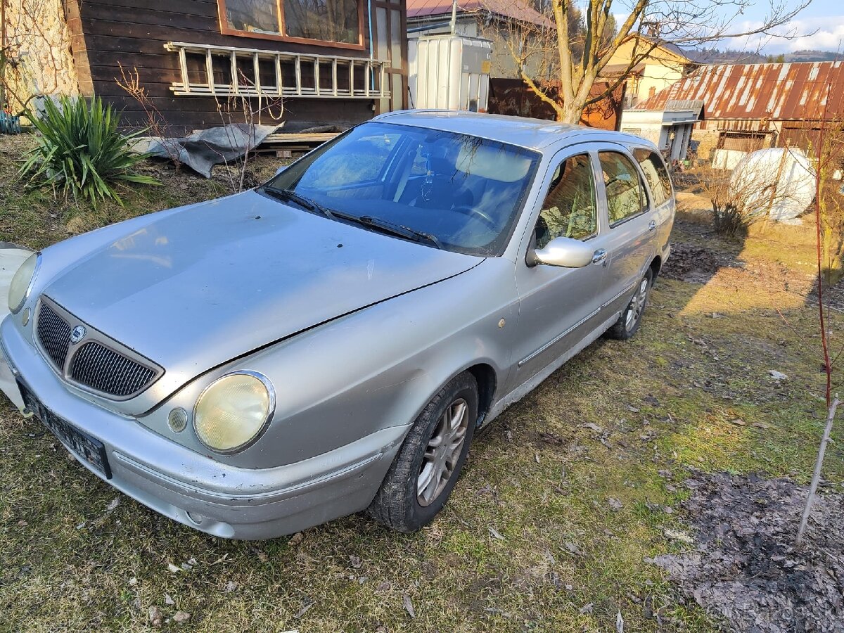 Lancia Lybra 1.9 jtd - 2