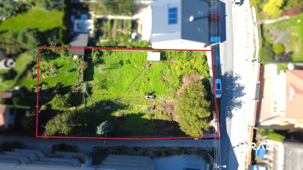 RADO | Stavebný pozemok v širšom centre Trenčianskych Teplíc - 2