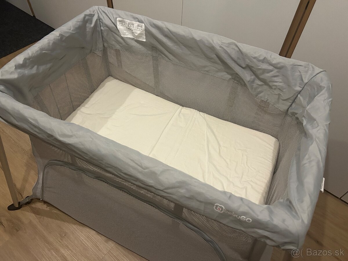 Cestovná postieľka BabyGO - 2