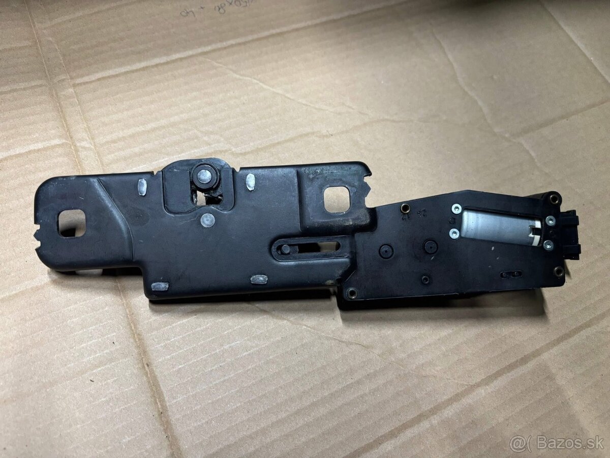 Audi a6c6 zámok kufra s motorčekom✅ - 2