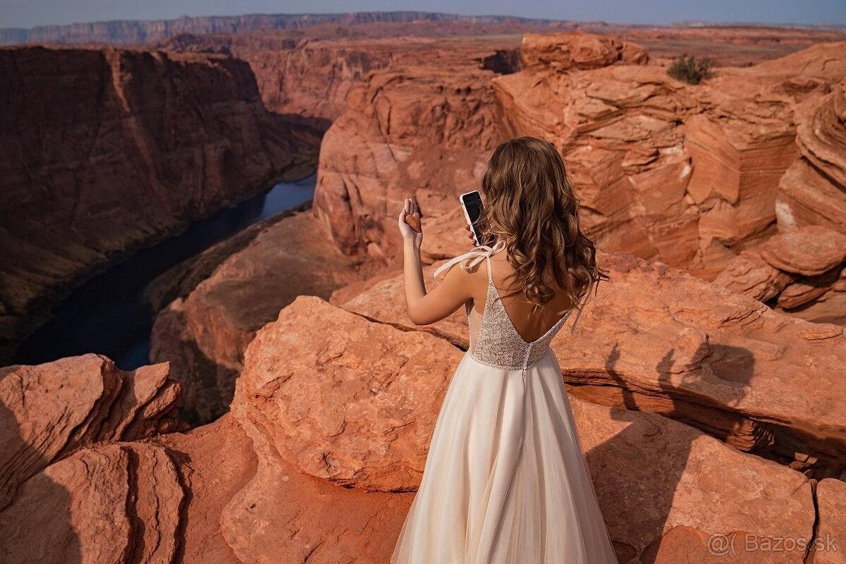 Nove luxusne saty s rozparkom - 2