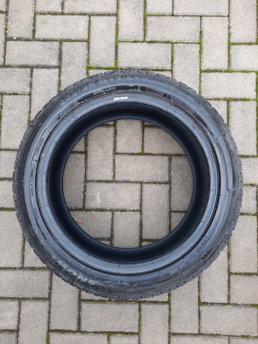 Zimne pneu 205/50 R 17 - 2