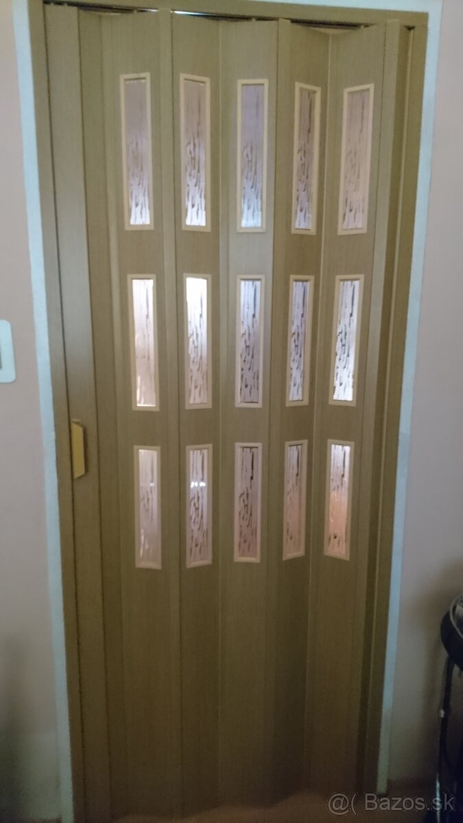 Vnut.žaluzie,rolety,sietky,strešne podbitie,sadrokarton.... - 2