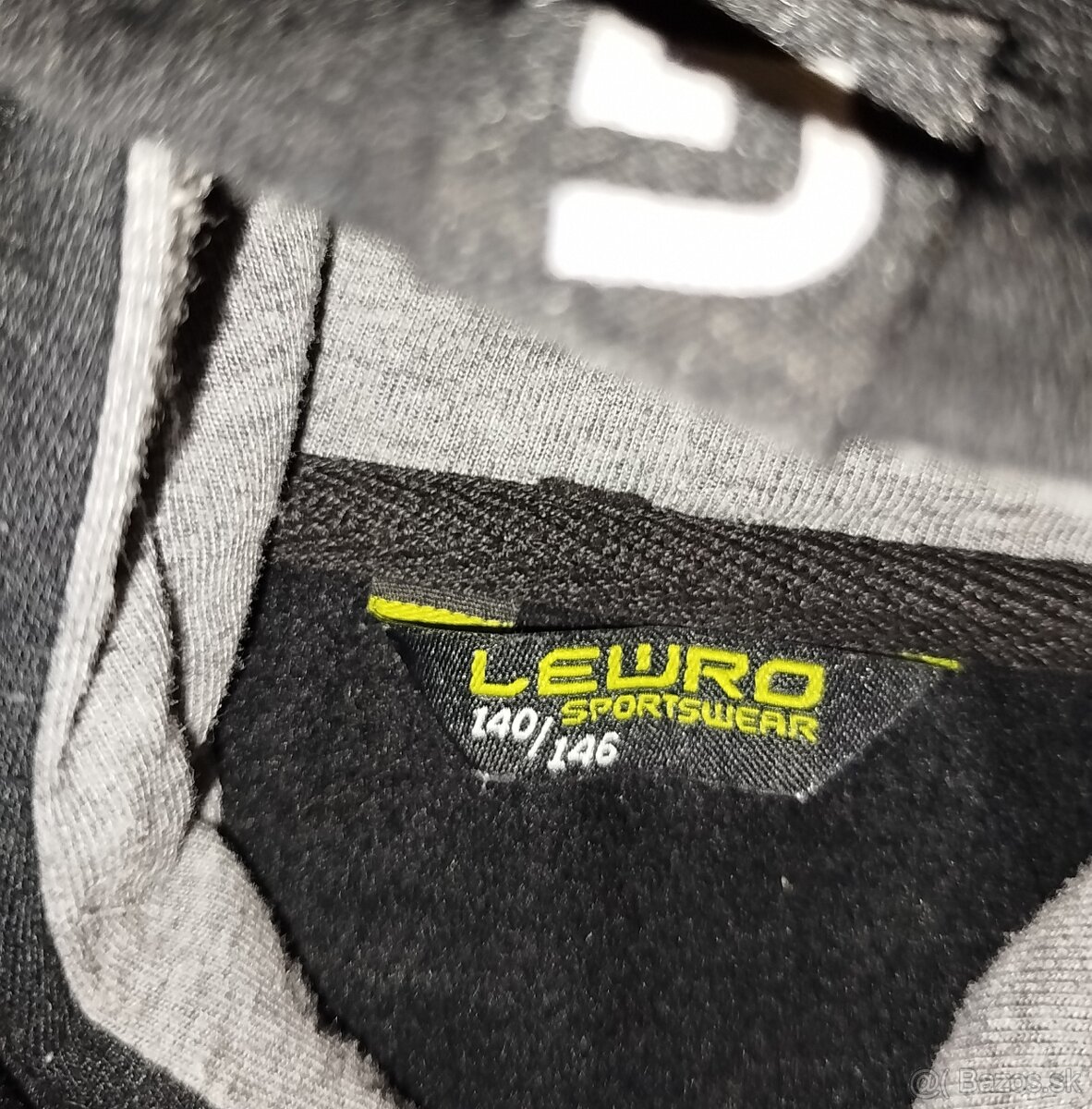 Chlapčenská mikina - 2