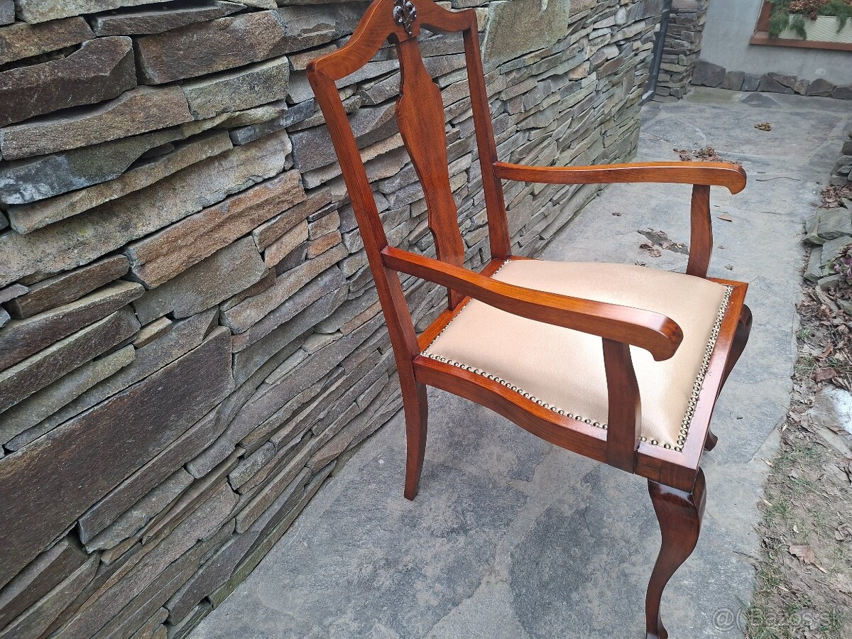 Stolička,polokreslo - 2