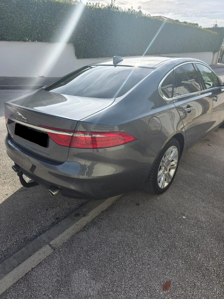 Jaguar XF 3.0D TDV6 Prestige Auto - 2