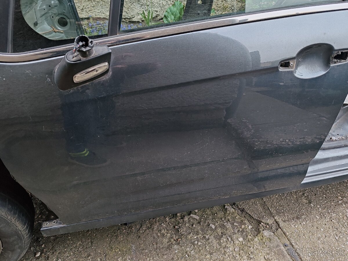 C3 II. 2010-2019 šoférove dvere - 2