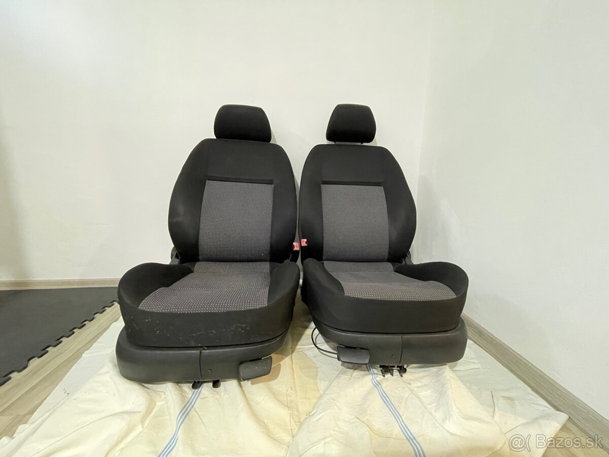 Golf 4 sedačky - 2