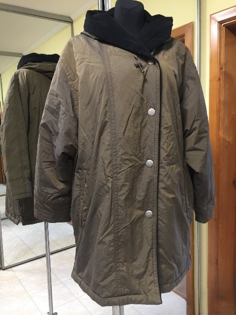 Kvalitná bunda pre moletku veľkosť 50 - 2