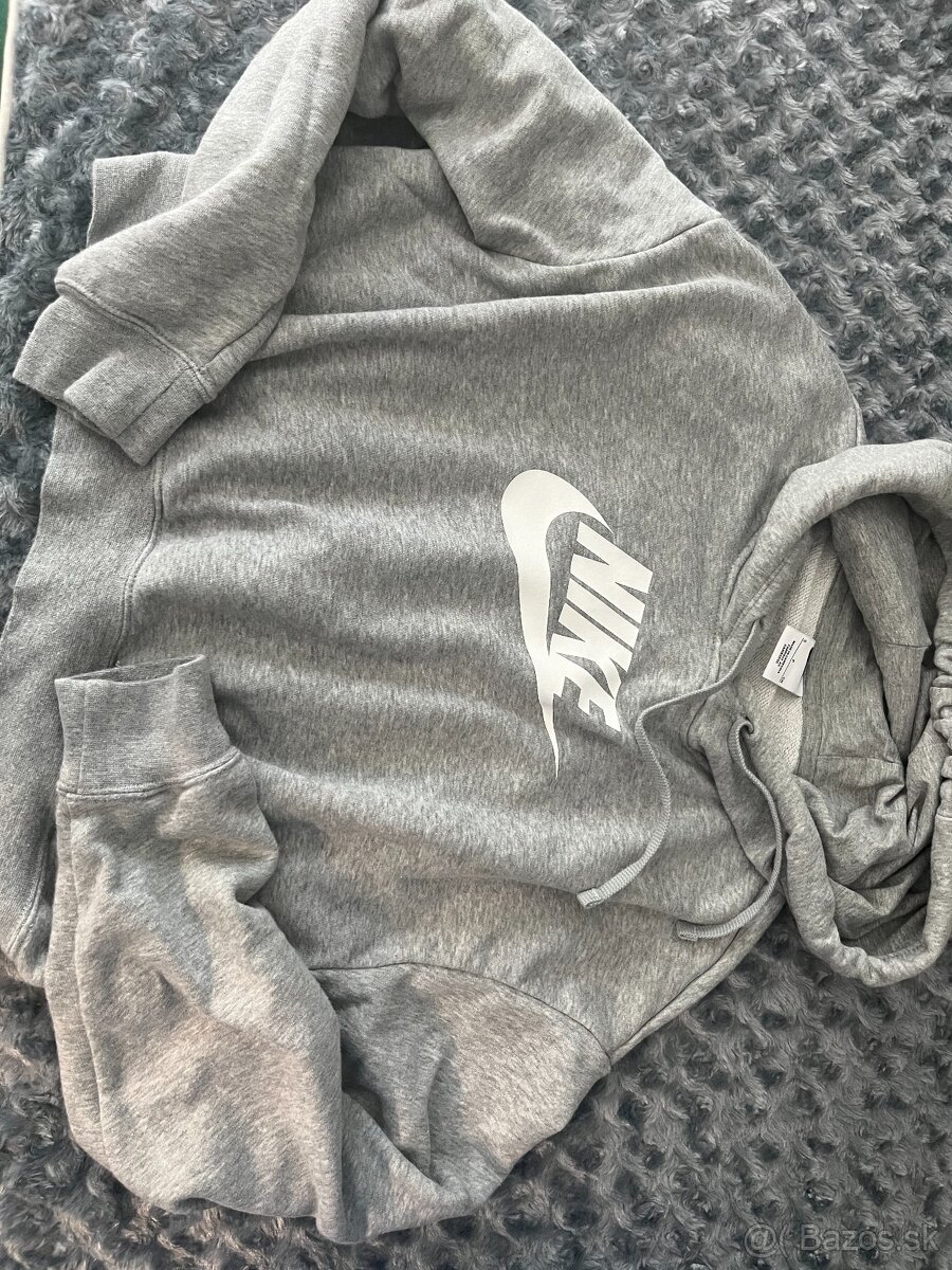 CROPTOP MIKINA NIKE S - 2