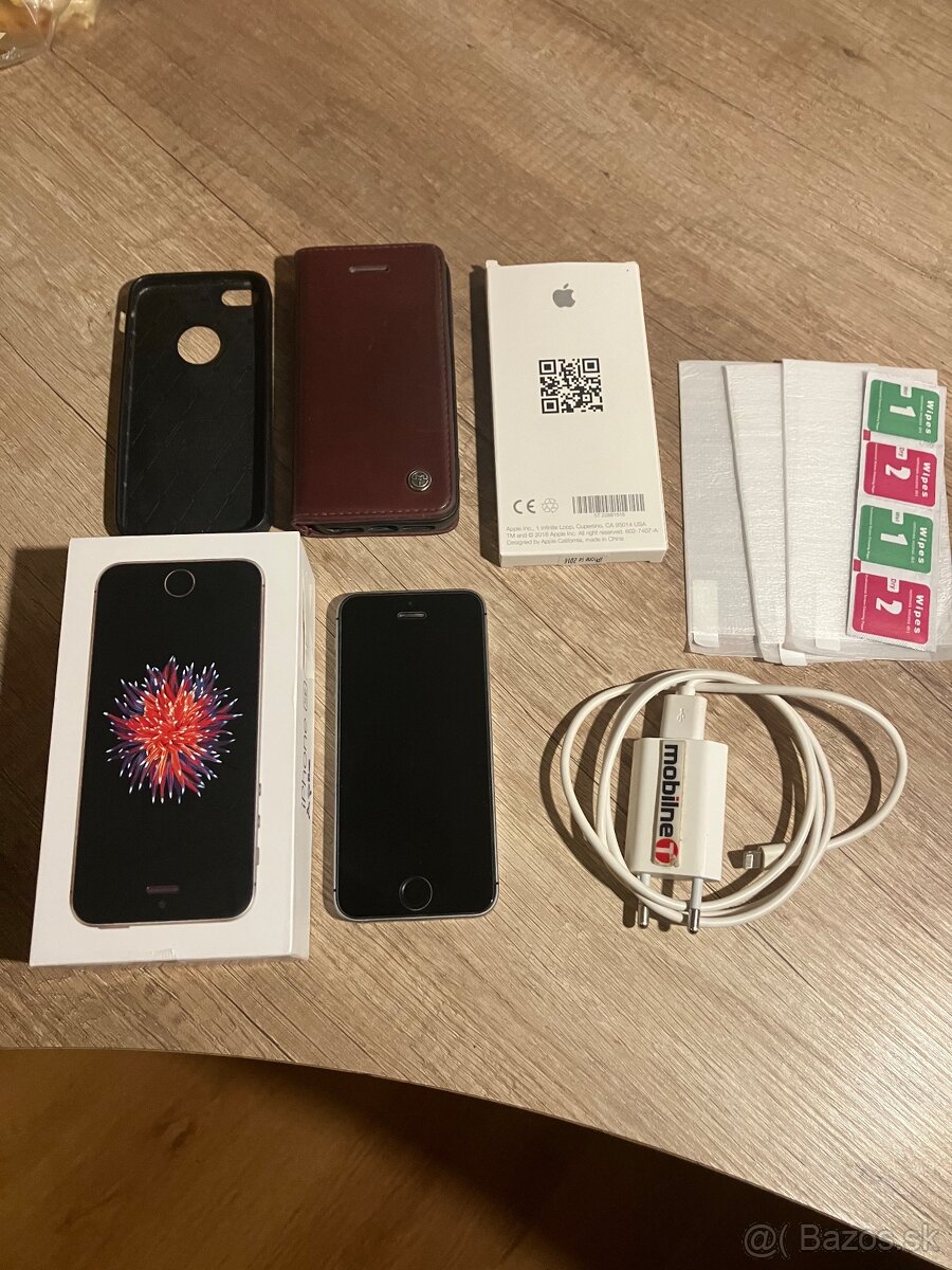 Apple iPhone SE 2016 - 2