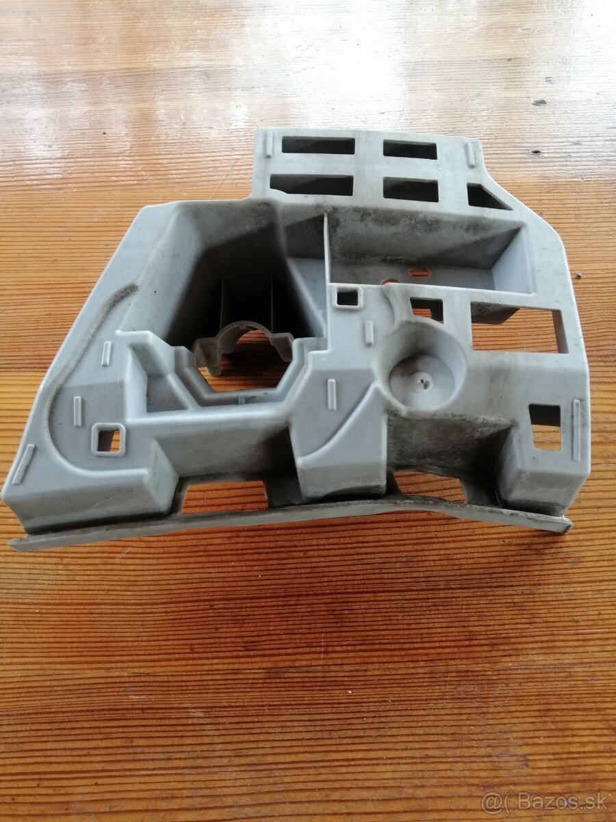 Drziak ostrekovaca octavia 3 - 2