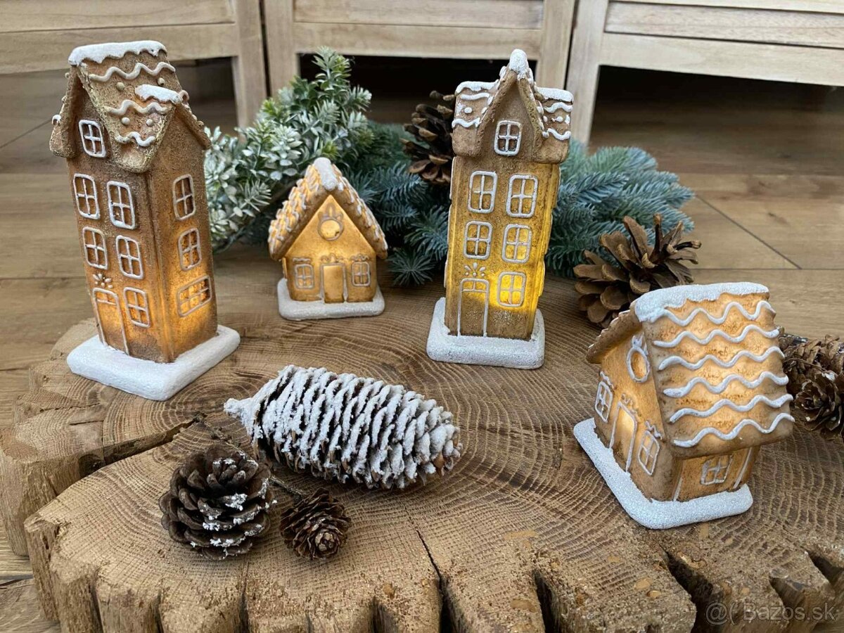 Led perníkový domček vyšší - 2