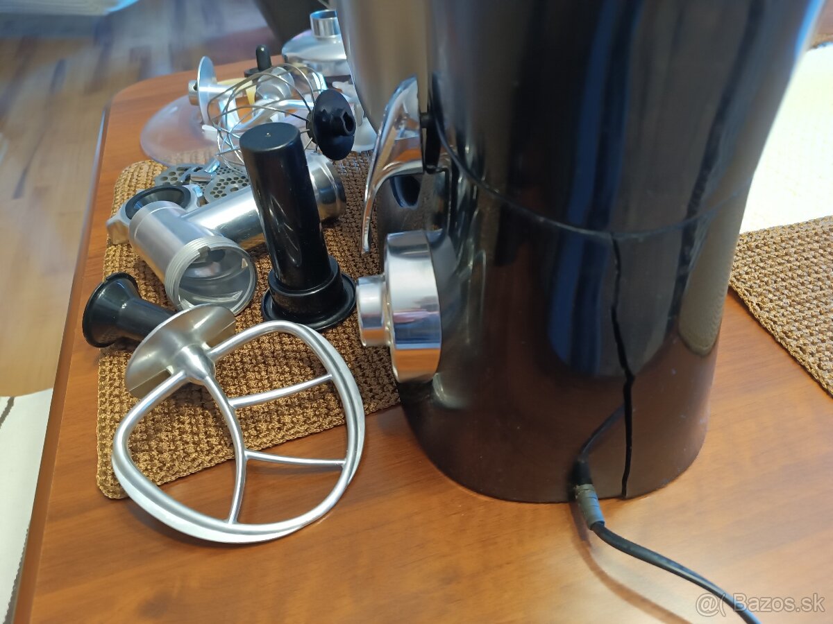 Predám kuchynský robot - 2