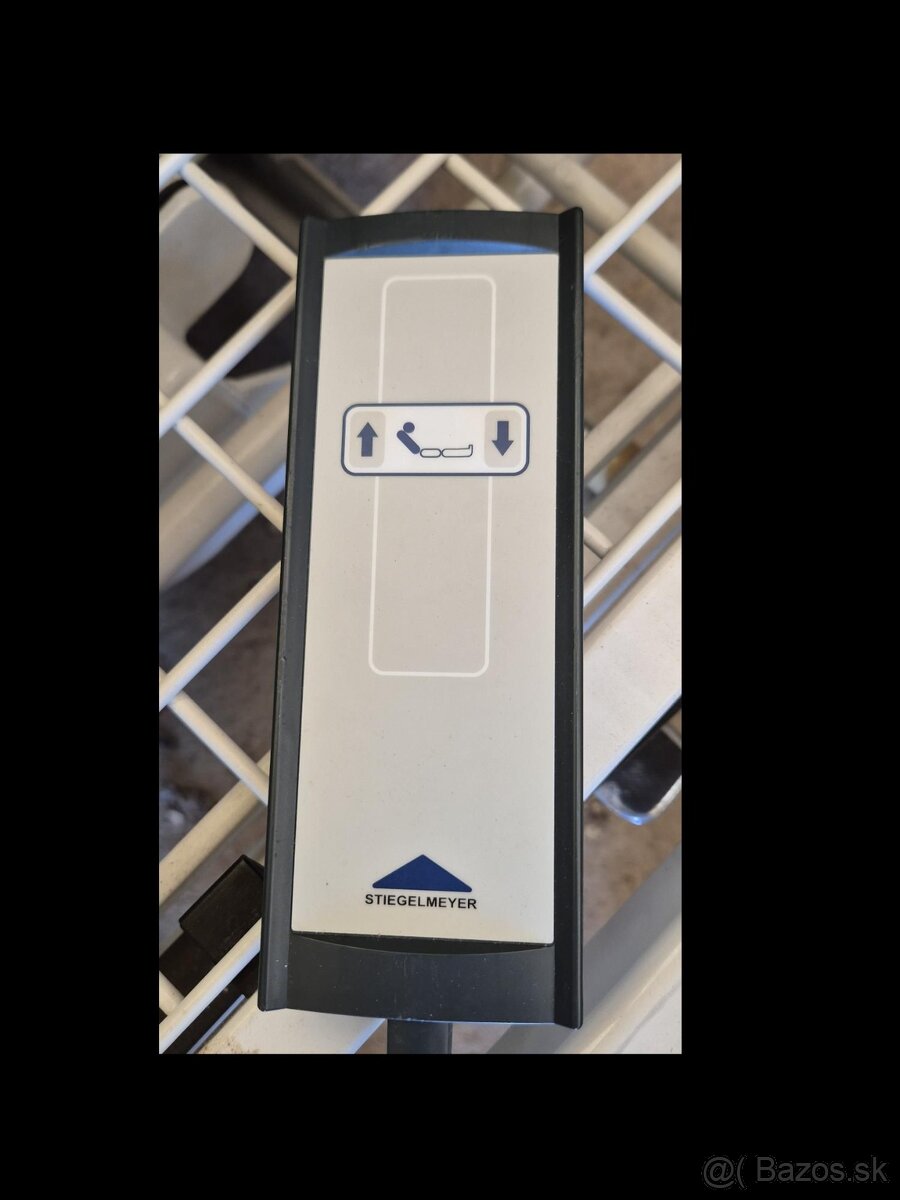 Polohovacia elektrická posteľ - 2
