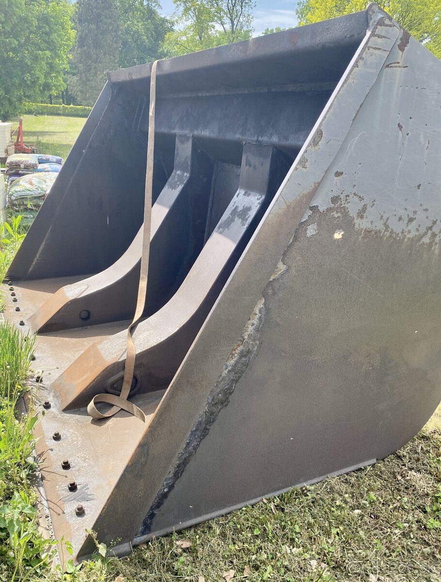 7m3/3.3m lopata hydr. výklop hardox velkoobjem 2019 - 2