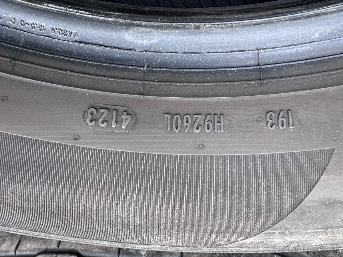 235/55 R18 - 2