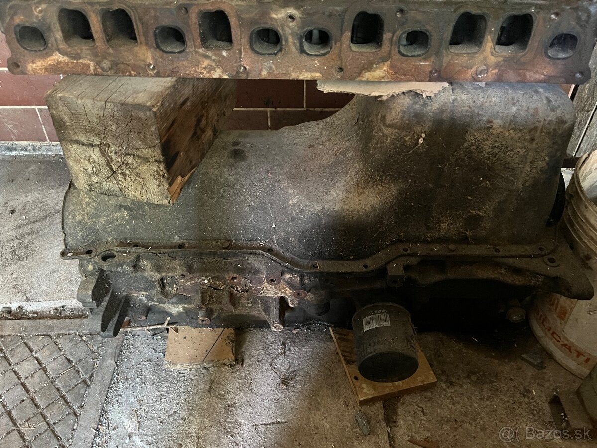 Hlava Jeep 4.0 HO - 2
