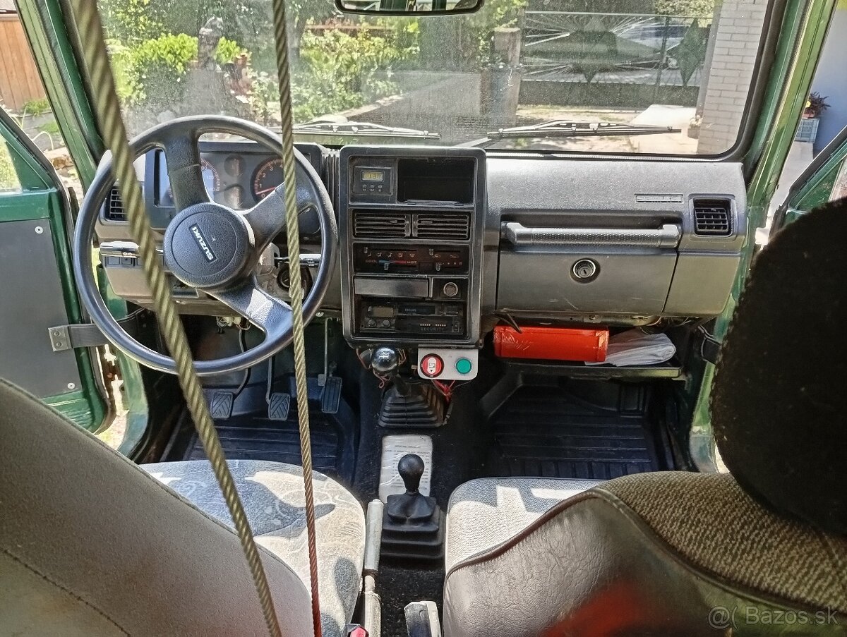 Suzuki samurai - 2