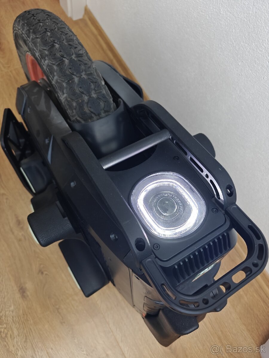 Inmotion V13 Pro - 2