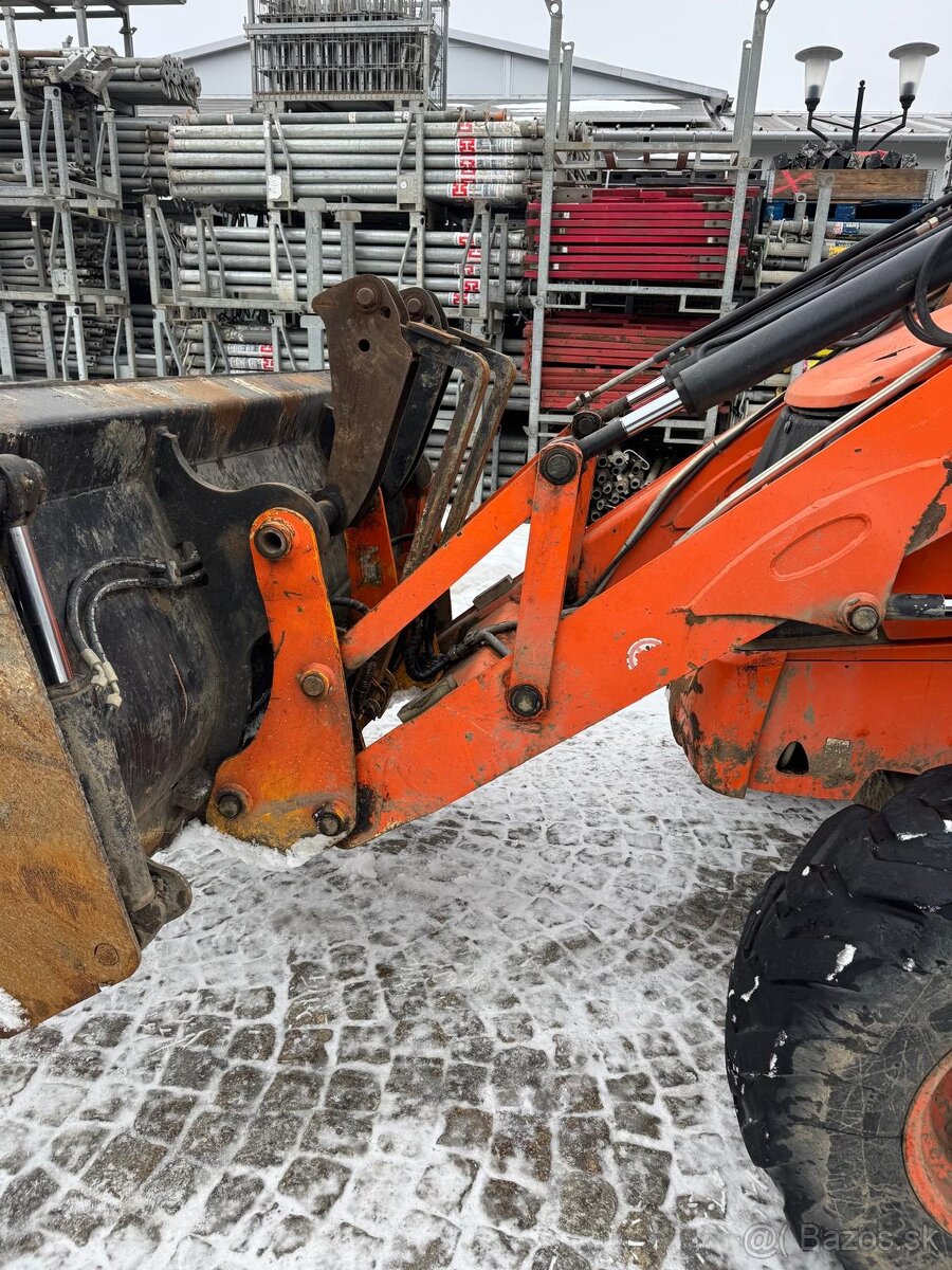 Rýpadlo-nakladač JCB 3CX, model 2018 - 2