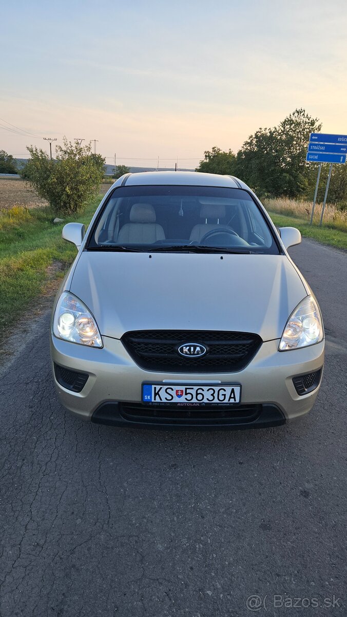 Kia Carens - 2