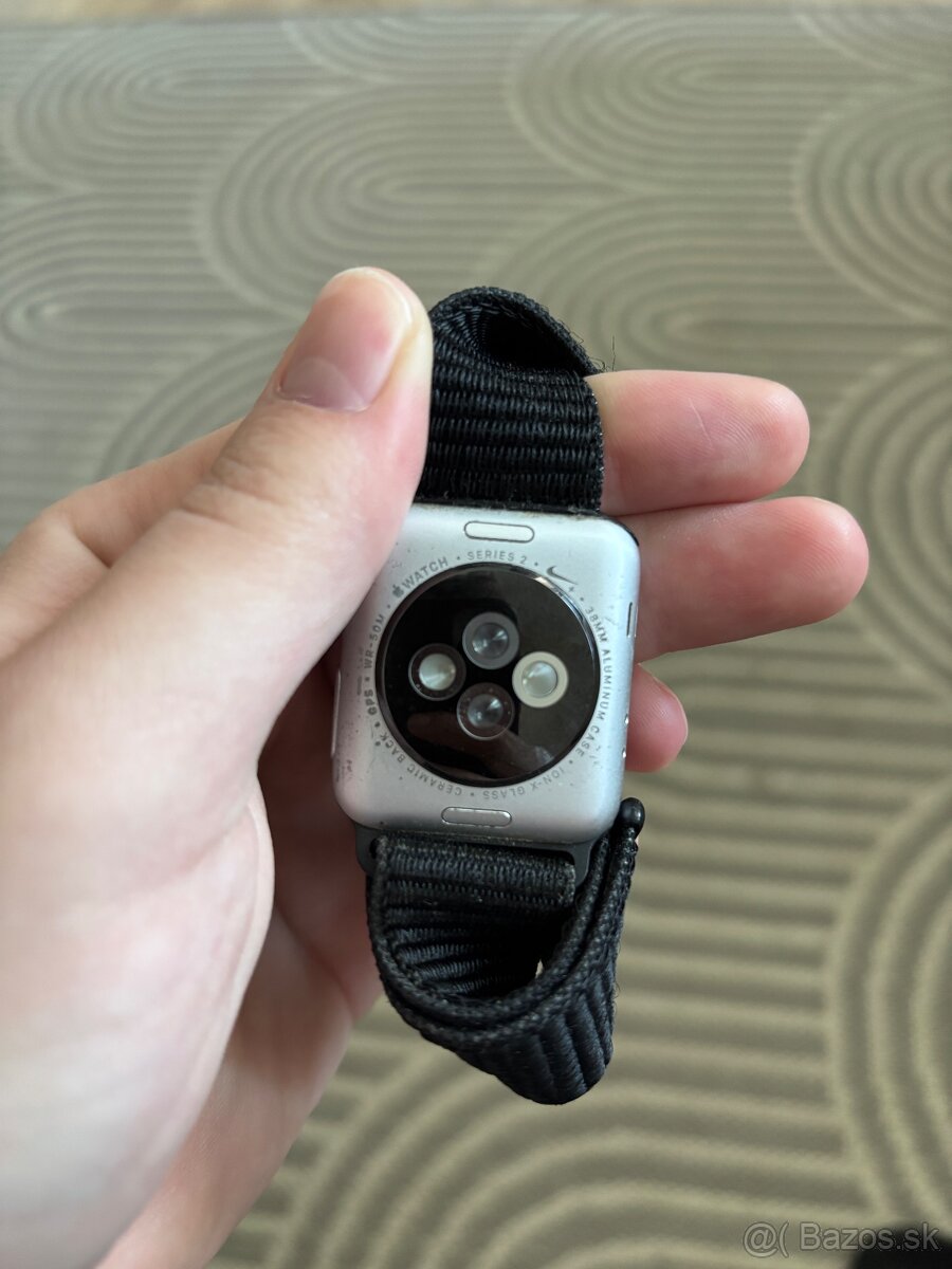 Predám apple watch 2 series 38mm - 2