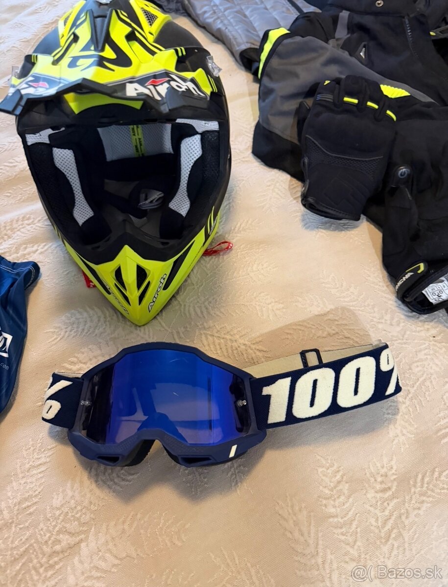 Prilba Aviator + accuri okuliare - 2