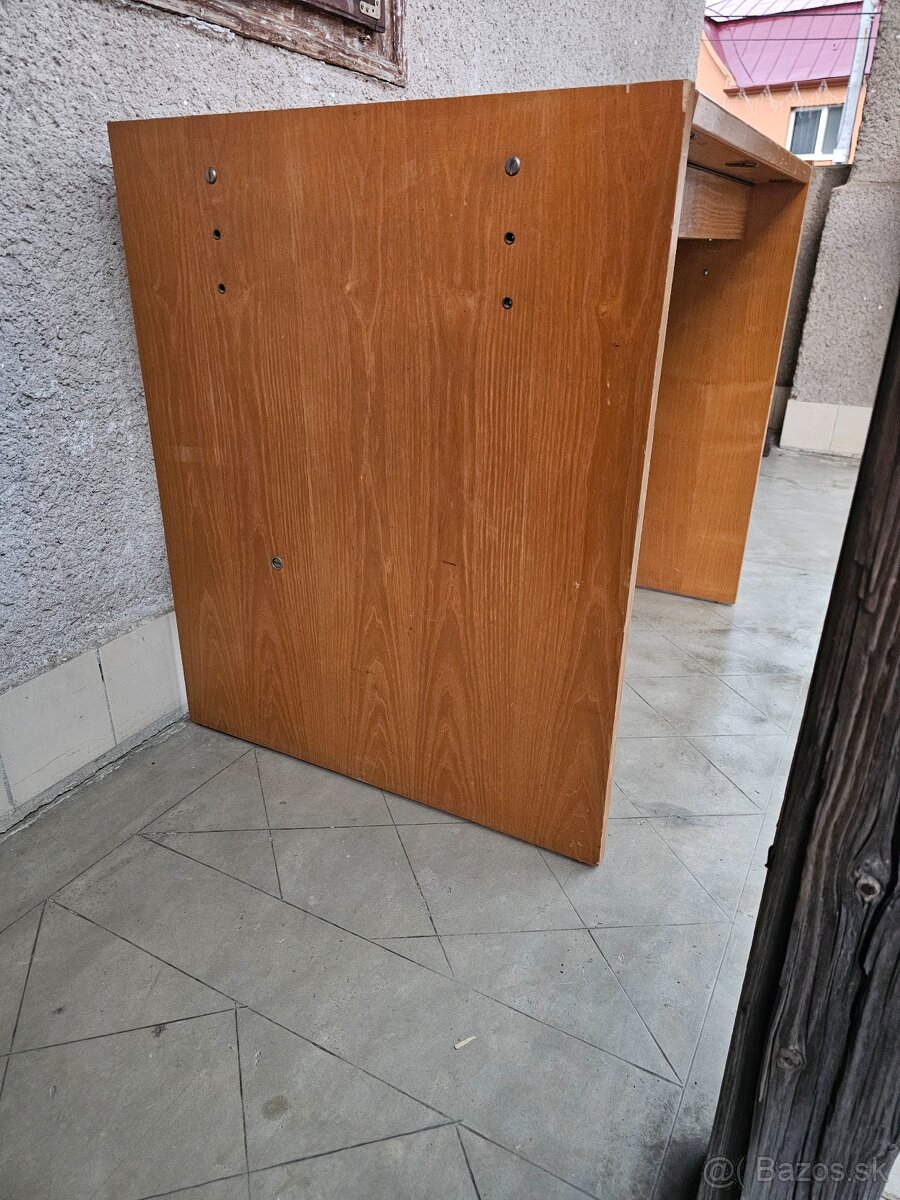 Pisací stôl - 2