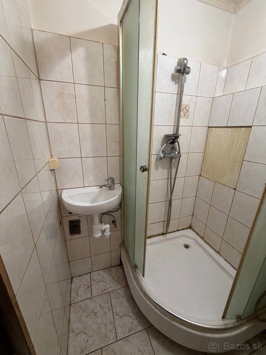 1 izbový byt - Nováky - 2