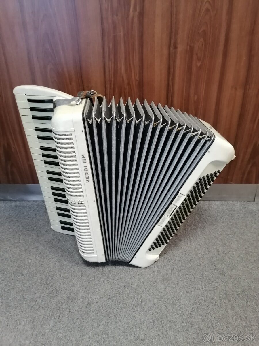 HOHNER VERDI 3M 120 basová - 2