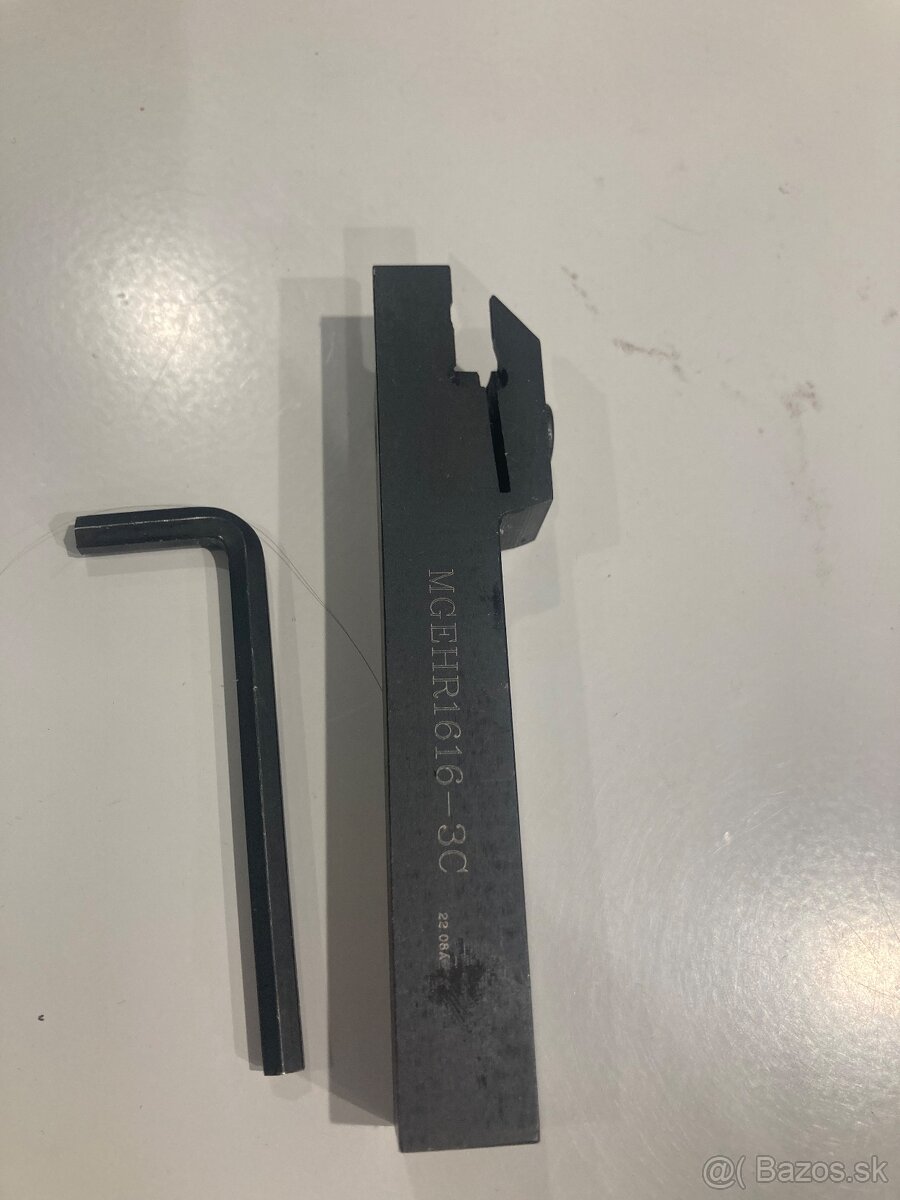 Sústružnícky upichovák + rezné plátky - 2