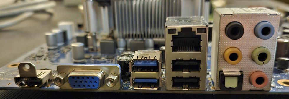 MB Lenovo CIB85M + i7 4770 + 8GB RAM + WiFi modul - 2