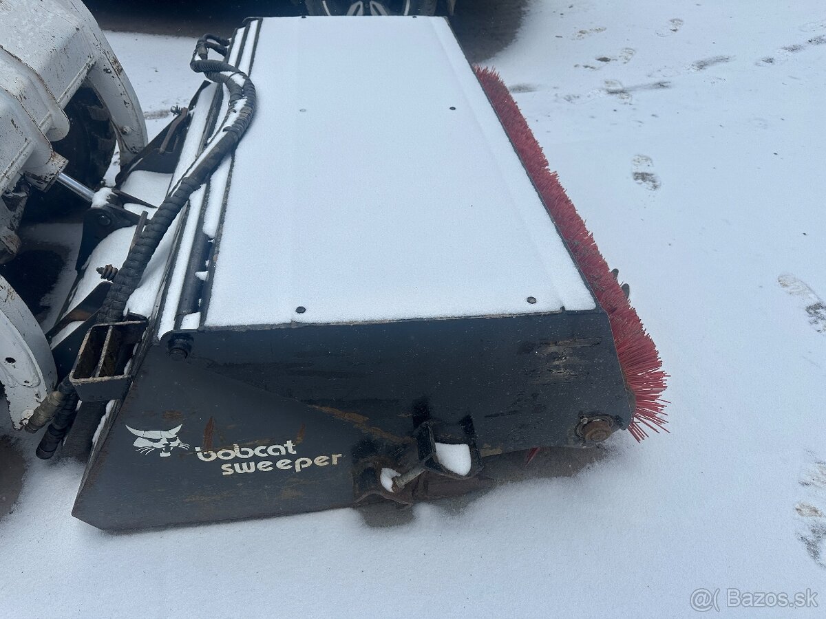 Zametacia metla-kefa Bobcat sweeper 72 - 2