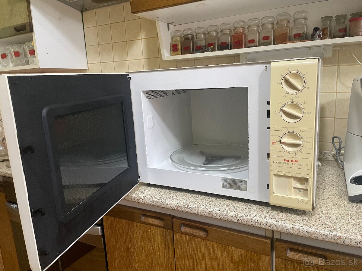 Mikrovlnná rúra s grilom - 2