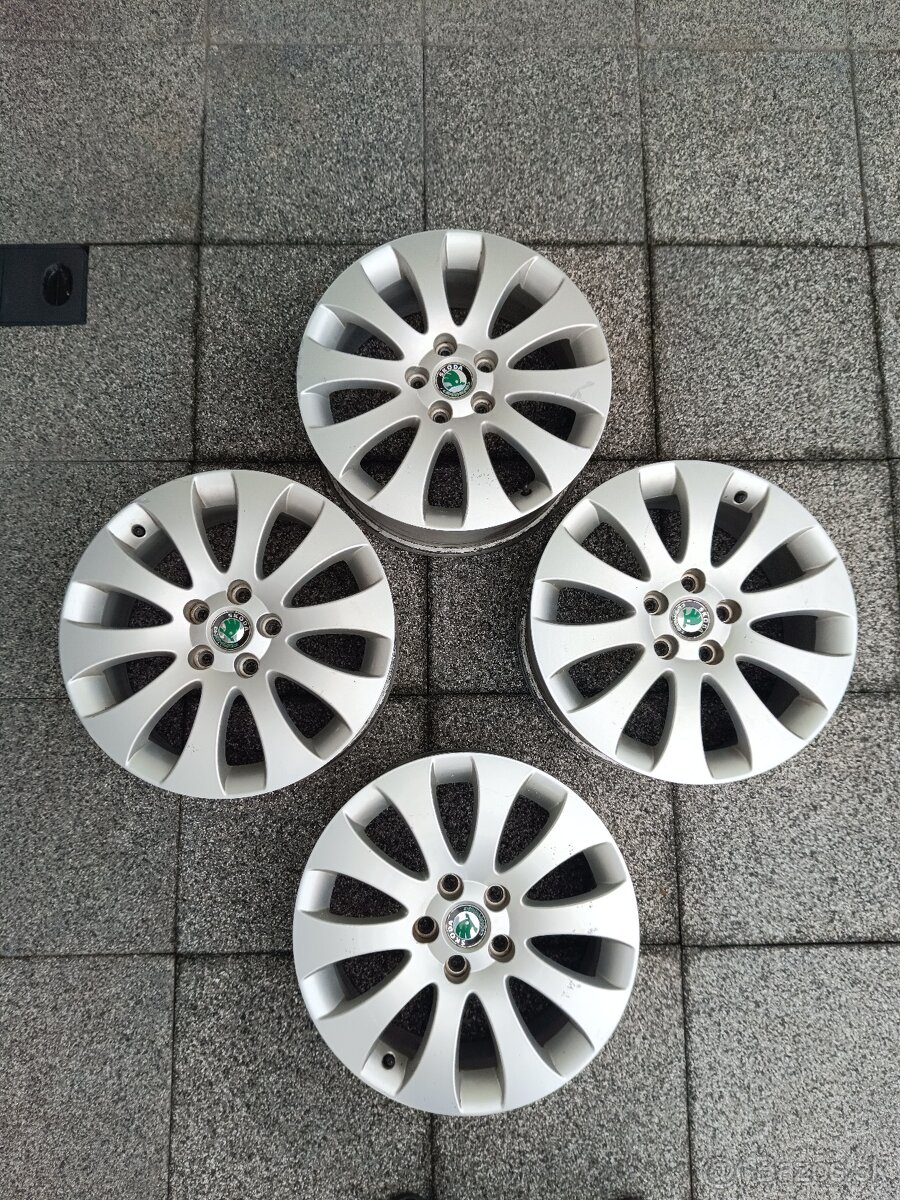 ✅5x112 R17 Venus - 2